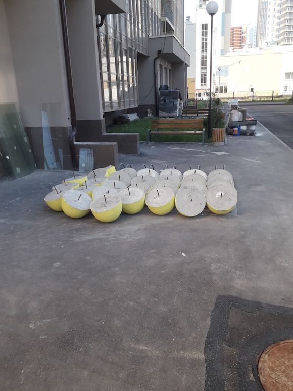 шарик бетонный от парковки