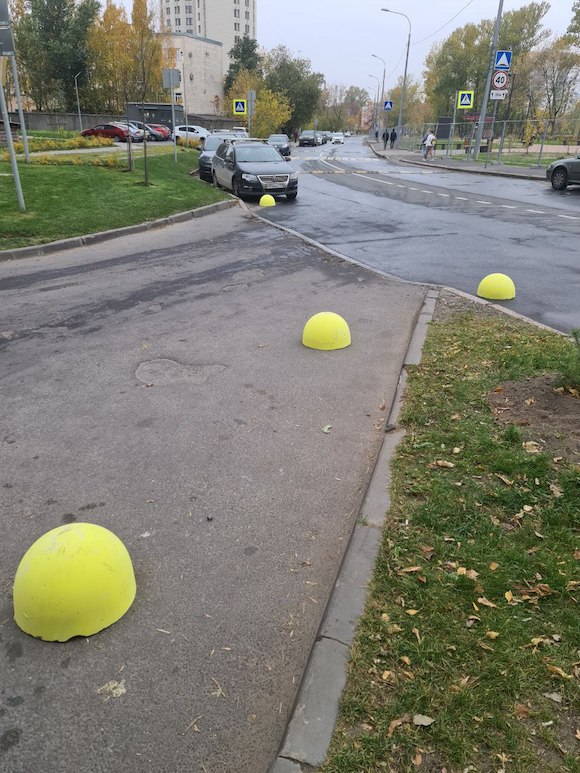 искусственная дорожная неровность бордюр дорожный резиновый дорожный бетонный шар парковка